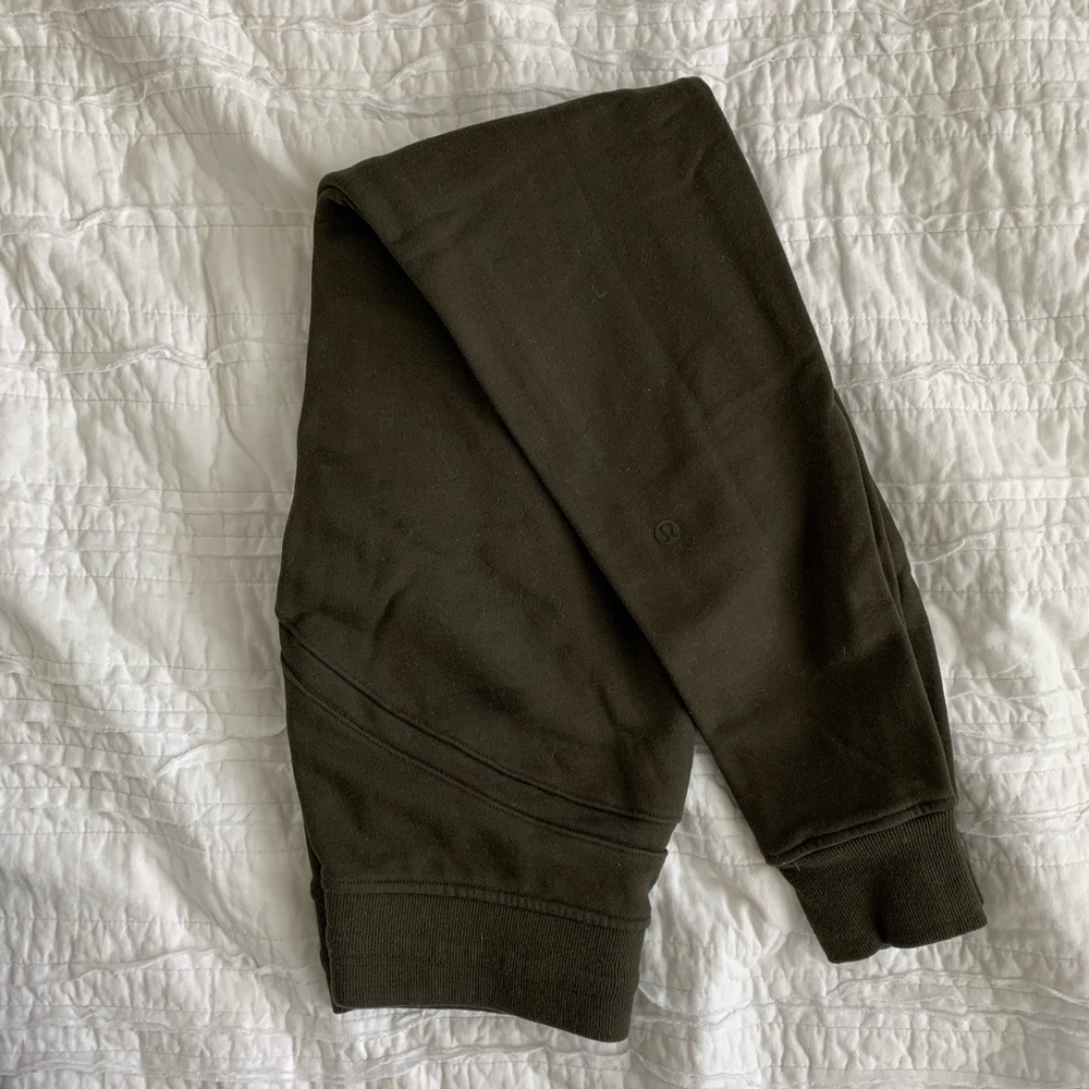 Lululemon Warm Down Jogger 28”